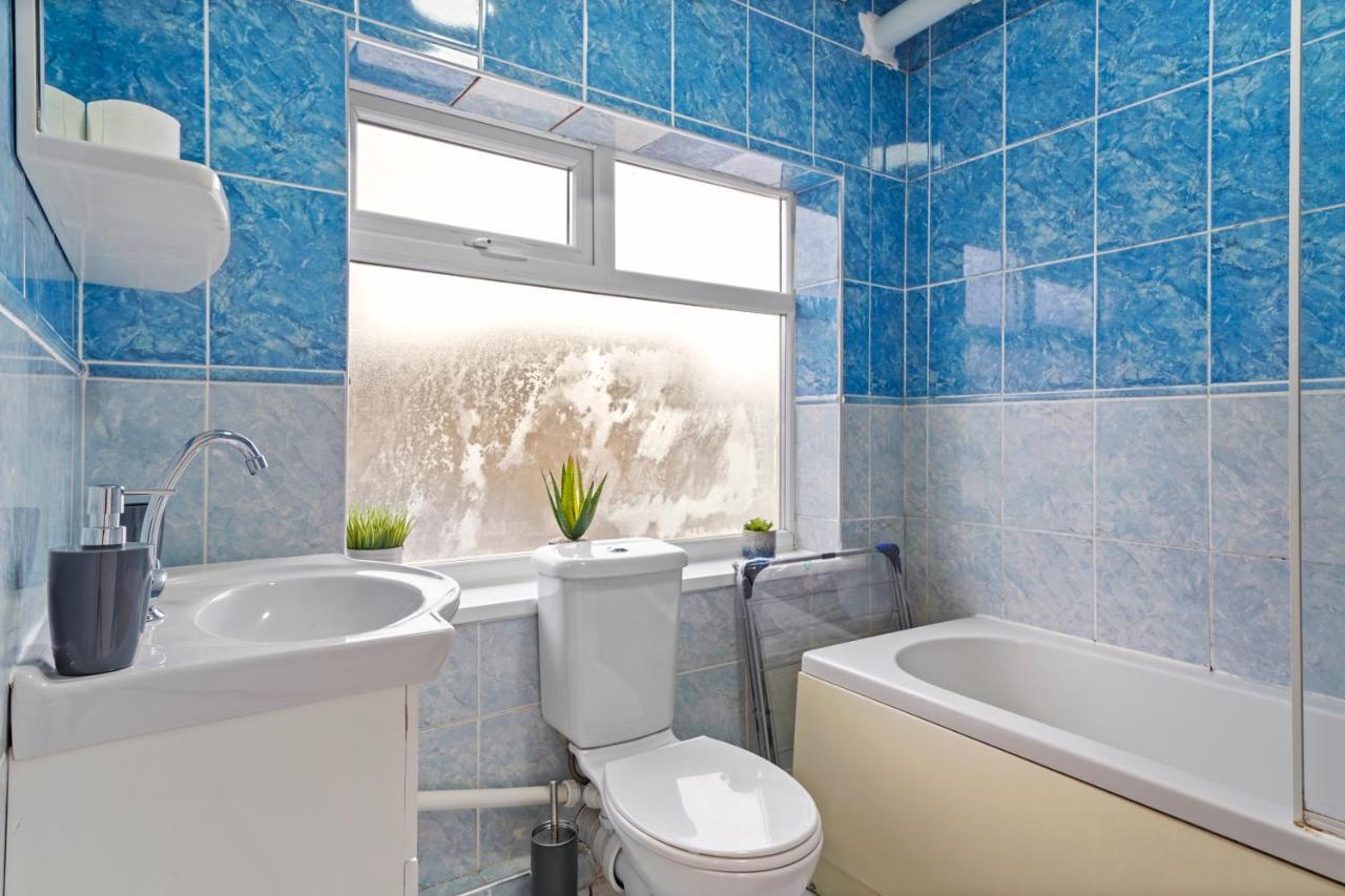 Spacious 2Br Flat In The Heart Of Angel Islington London Exterior photo